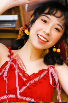 25岁的女字高中生动漫